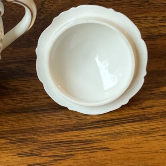 Vintage COALPORT Burgundy Lidded Sugar Bowl Bone China England Gold Grapes Vine - Picture 9 of 13